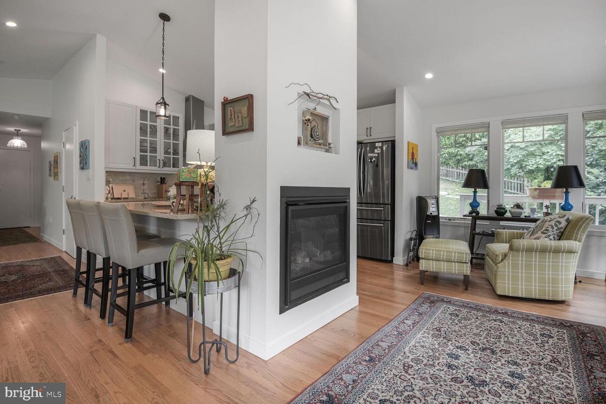Fireplace, Interior, Kitchen, Pendant Lights, Recessed Lighting, Wood Texture Flooring