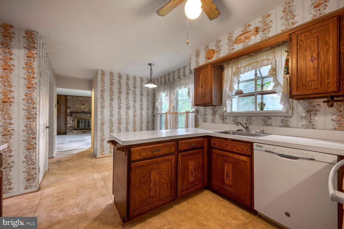 Fireplace, Interior, Kitchen, Pendant Lights, Stone Walls