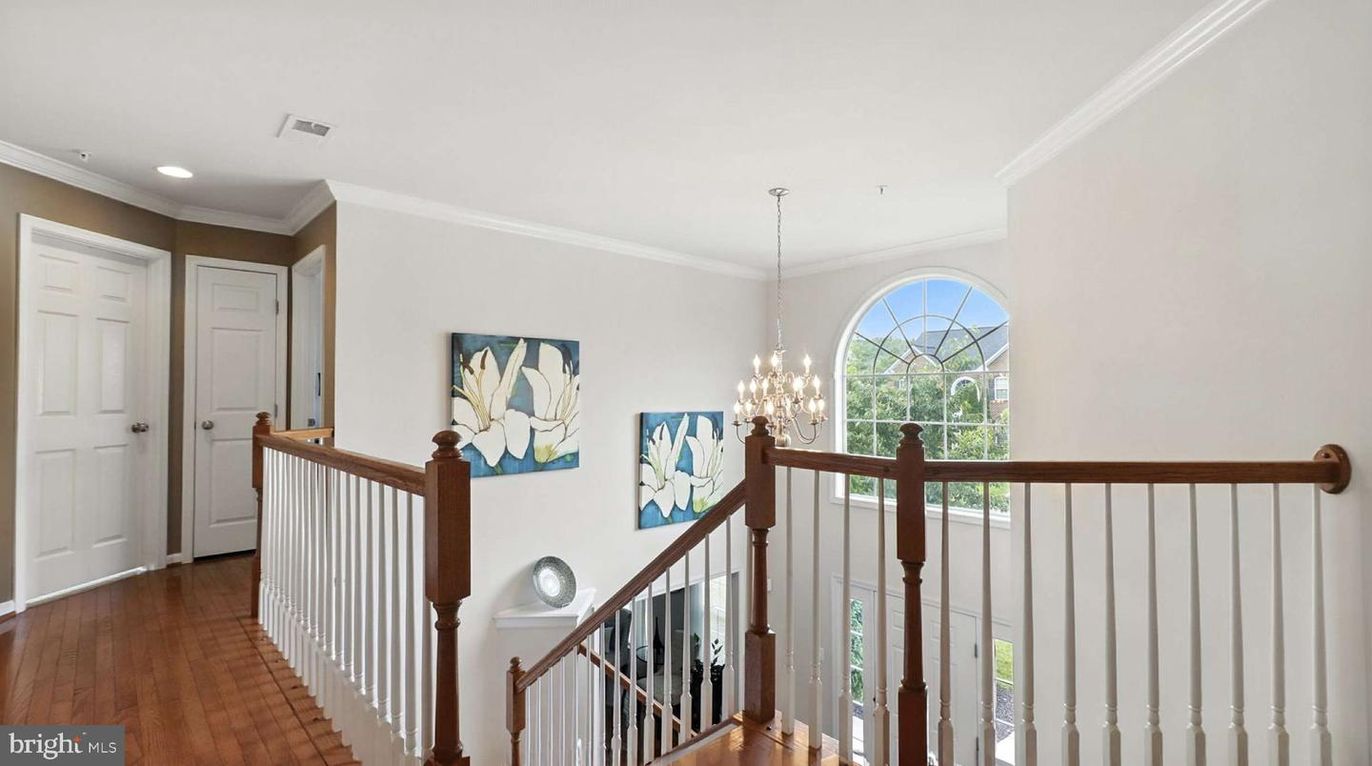 Chandelier, Interior, Recessed Lighting, Wood Texture Flooring