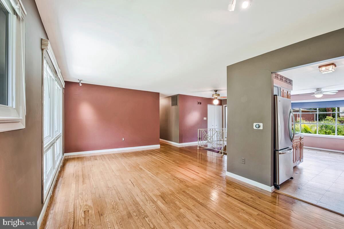 Dining room, Empty room, Interior, Wood Texture Flooring
