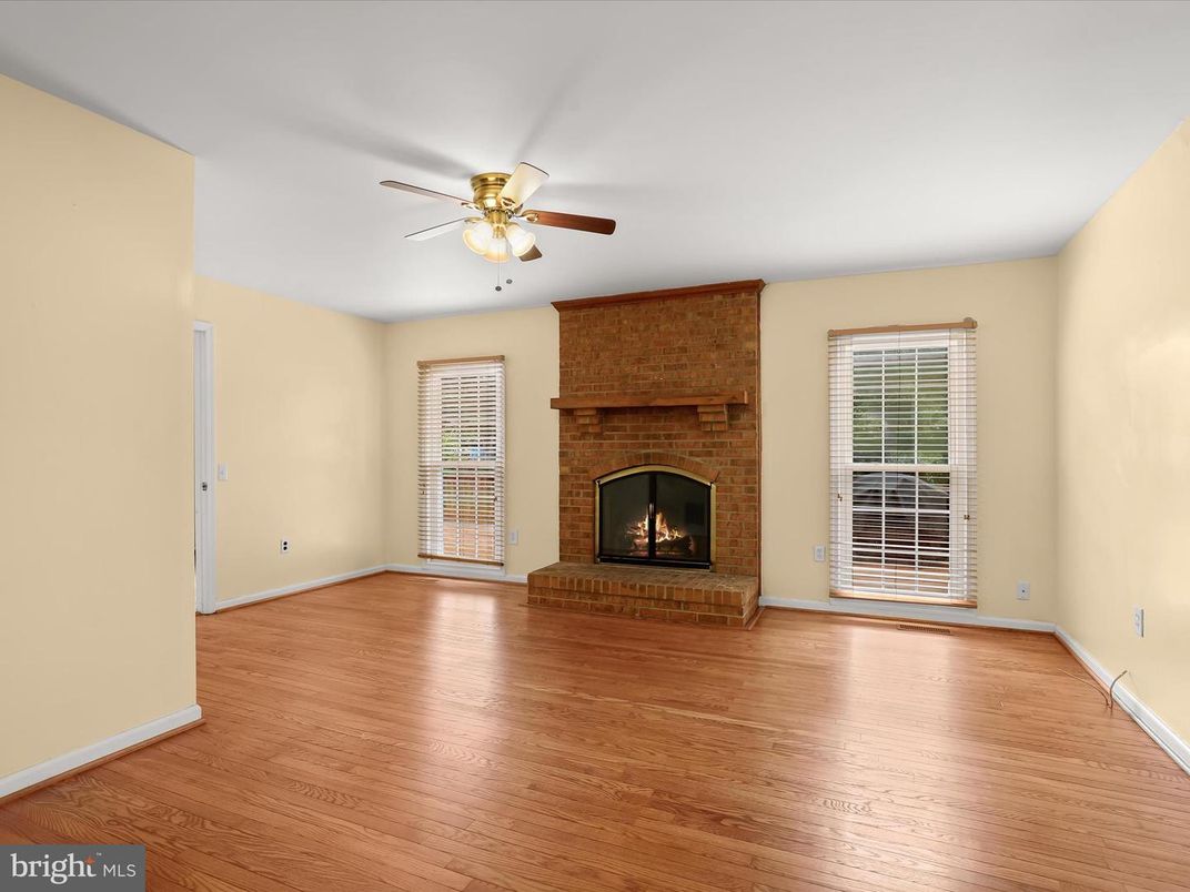 Empty room, Fireplace, Interior, Wood Texture Flooring