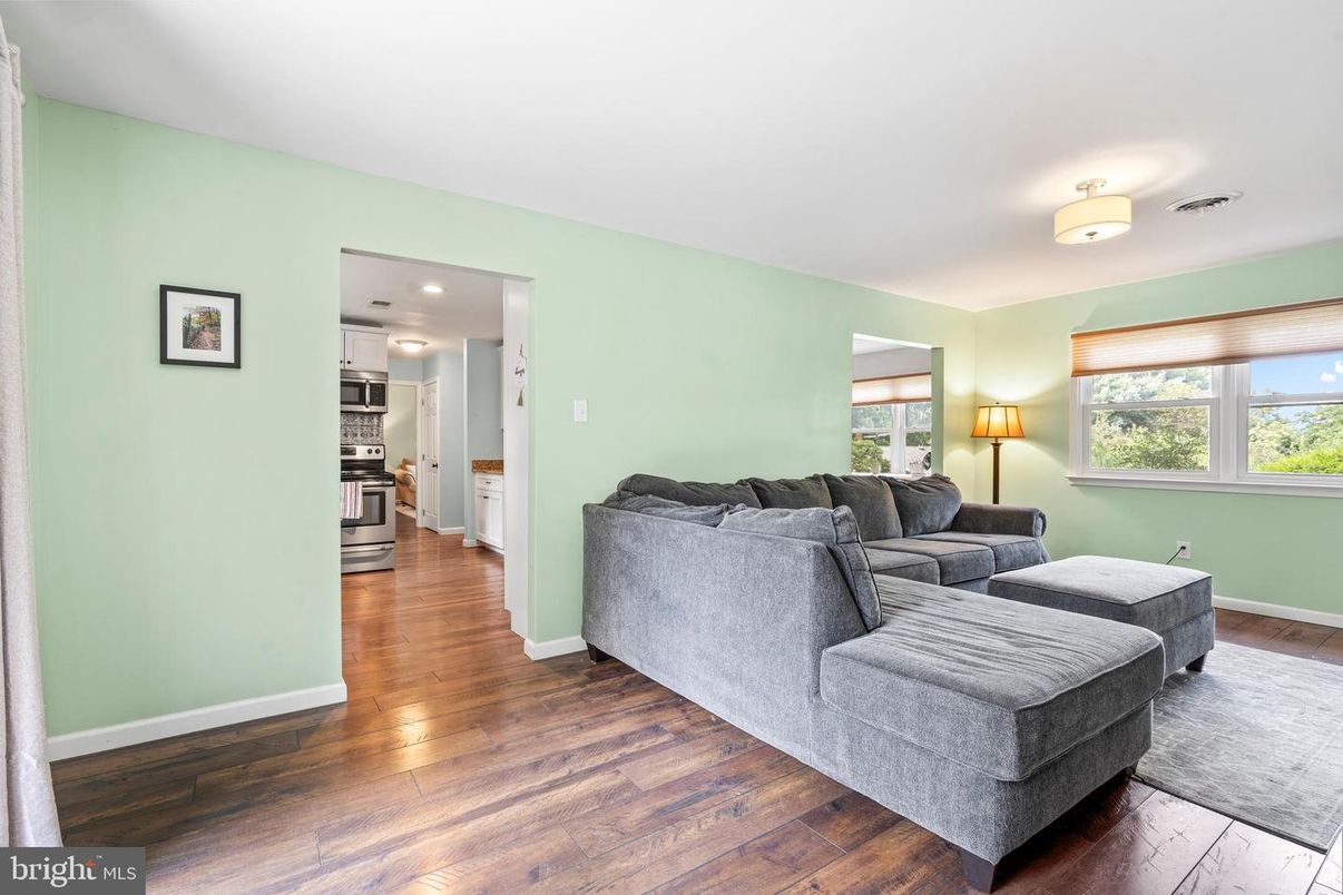 Interior, Kitchen, Living room, Stainless Steel Appliances, Wood Texture Flooring
