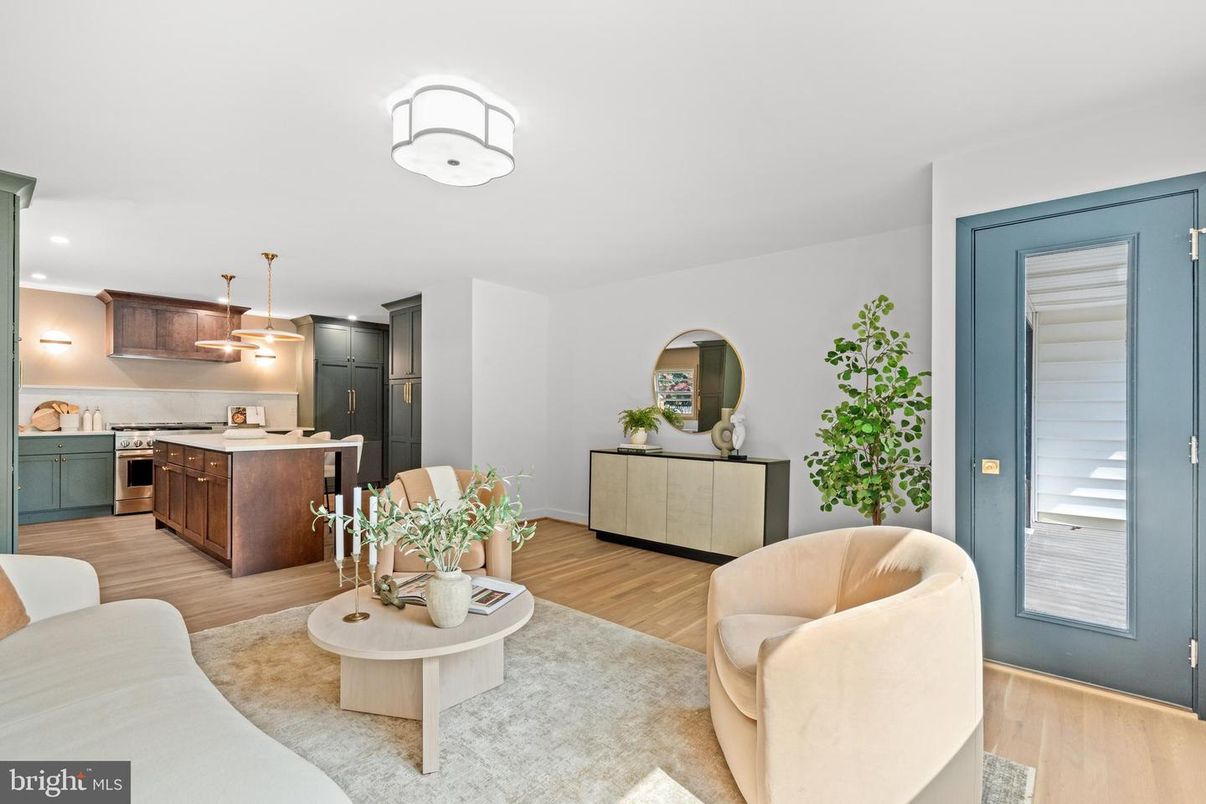 Interior, Kitchen, Living room, Pendant Lights, Recessed Lighting, Wood Texture Flooring
