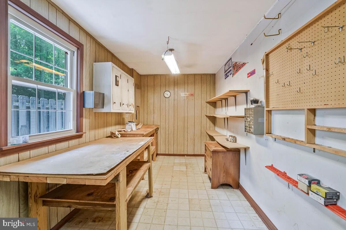 Interior, Wooden Walls