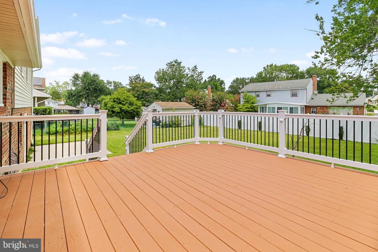Backyard, Exterior, Wood Texture Flooring