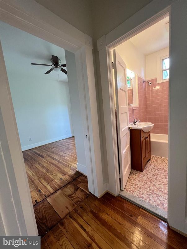Bathroom, Interior, Wood Texture Flooring