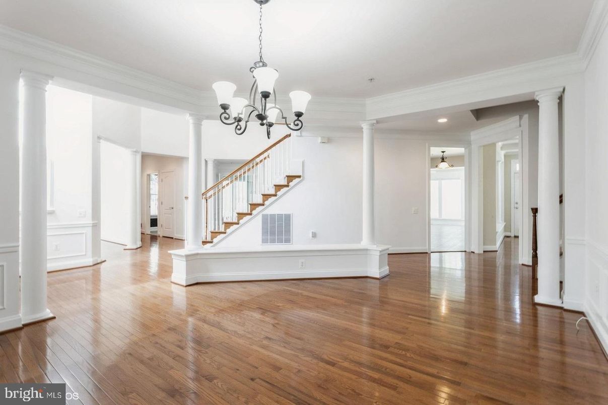 Chandelier, Empty room, Interior, Recessed Lighting, Wood Texture Flooring