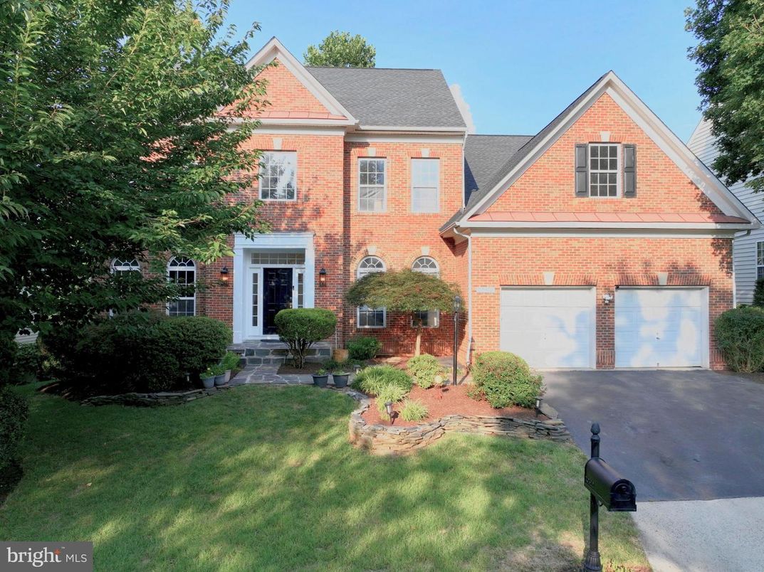 Attached, Exterior, Facade, Brick Facade, Brick Traditional