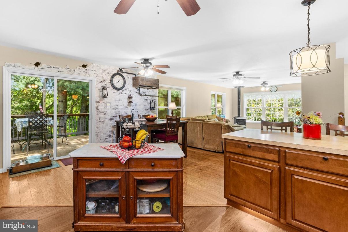 Dining room, Interior, Living room, Pendant Lights, Stone Walls, Wood Texture Flooring