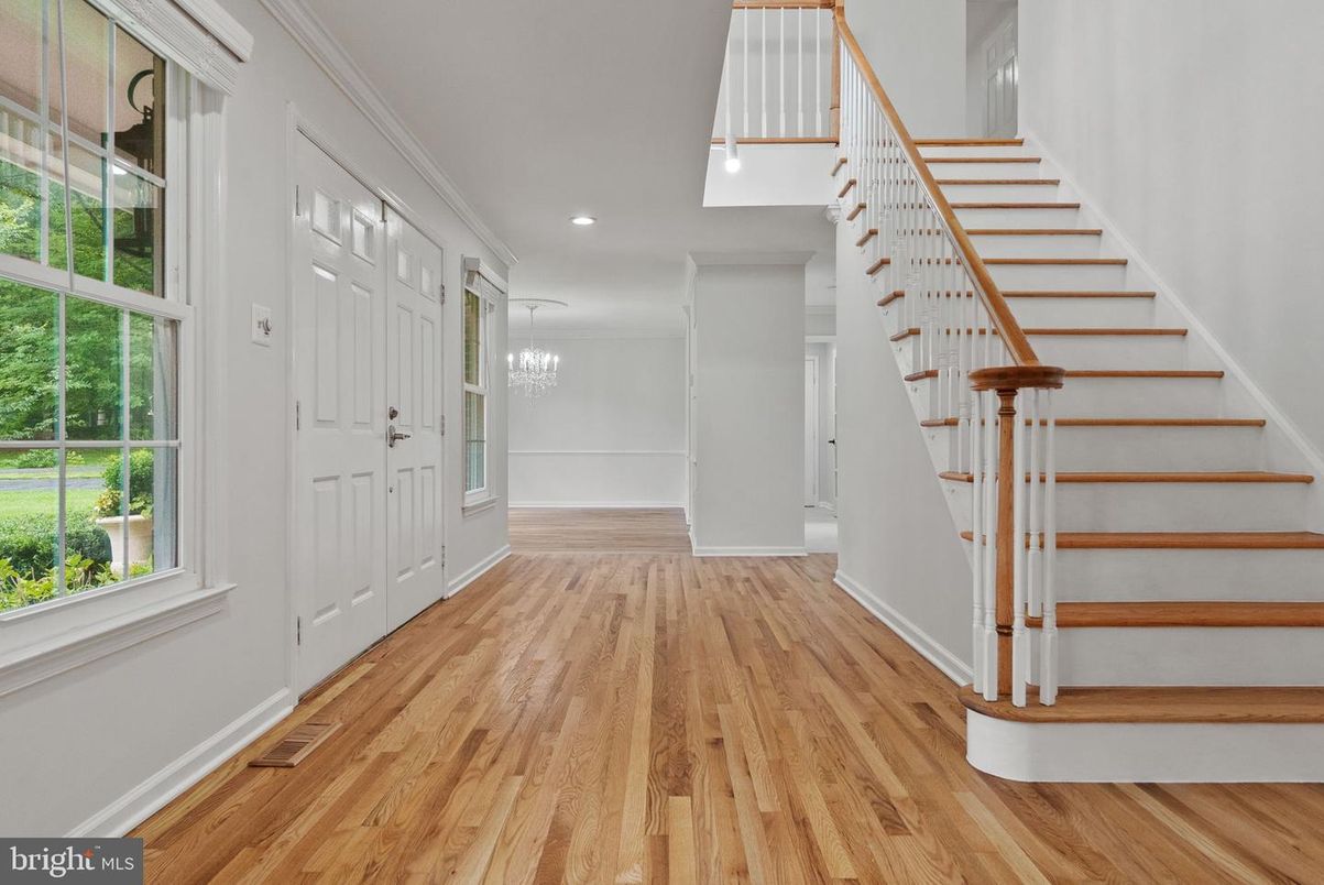 Chandelier, Interior, Recessed Lighting, Wood Texture Flooring