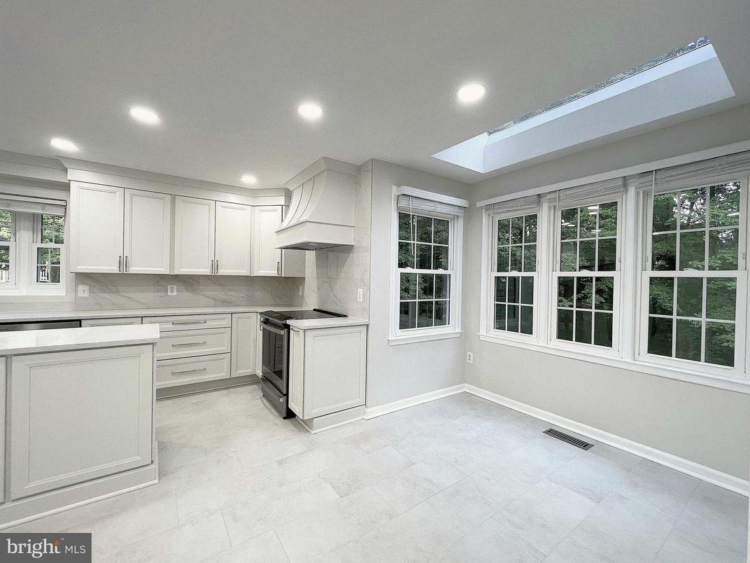 Interior, Kitchen, Recessed Lighting