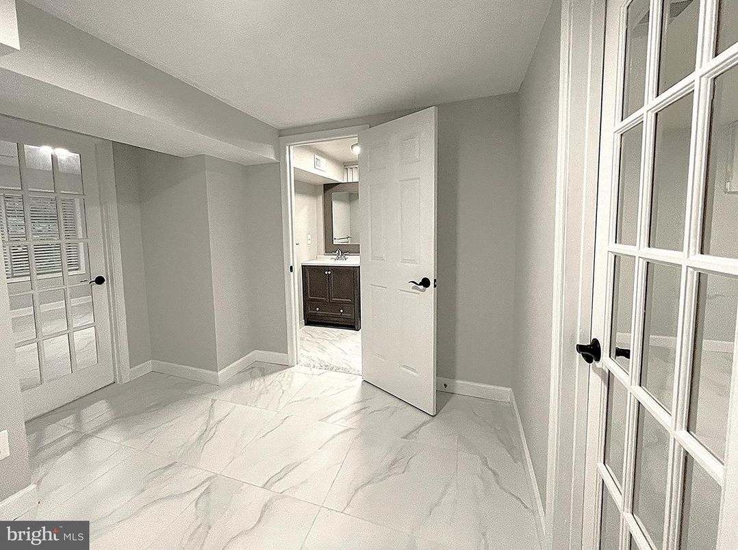 Bathroom, Empty room, Interior, Marble
