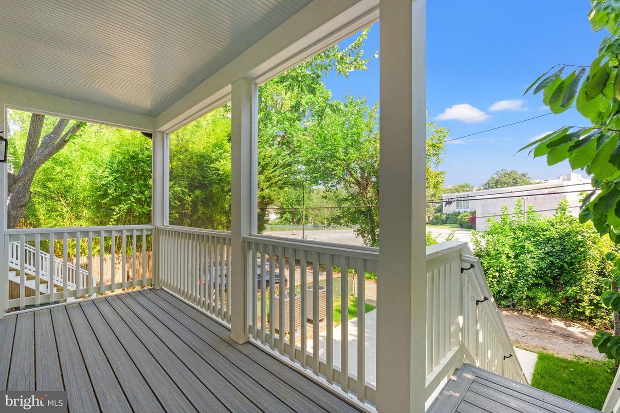 Interior, Sun Room, Wood Texture Flooring