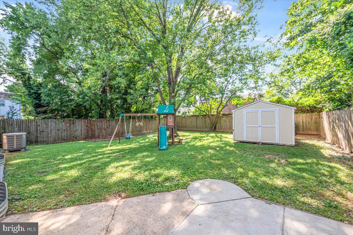 Backyard, Exterior, Playground