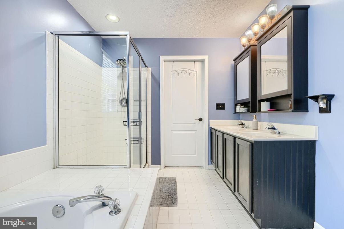Bathroom, Dual Sink Vanities, Glass Shower, Interior, Recessed Lighting