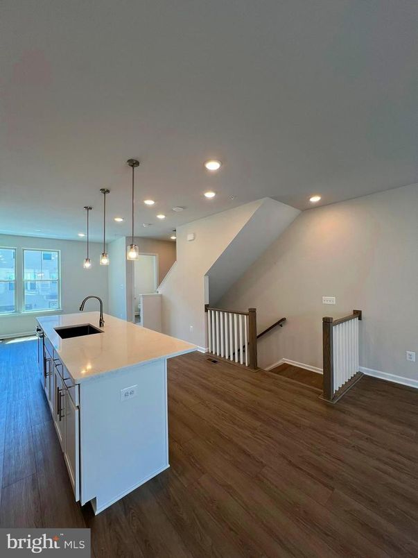 Interior, Kitchen, Pendant Lights, Recessed Lighting, Wood Texture Flooring