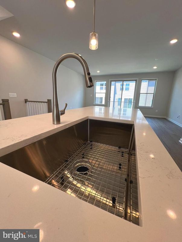 Interior, Pendant Lights, Pool, Recessed Lighting