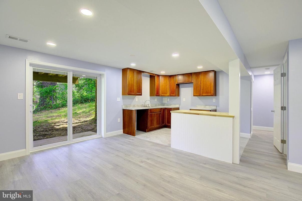 Interior, Kitchen, Recessed Lighting, Wood Texture Flooring