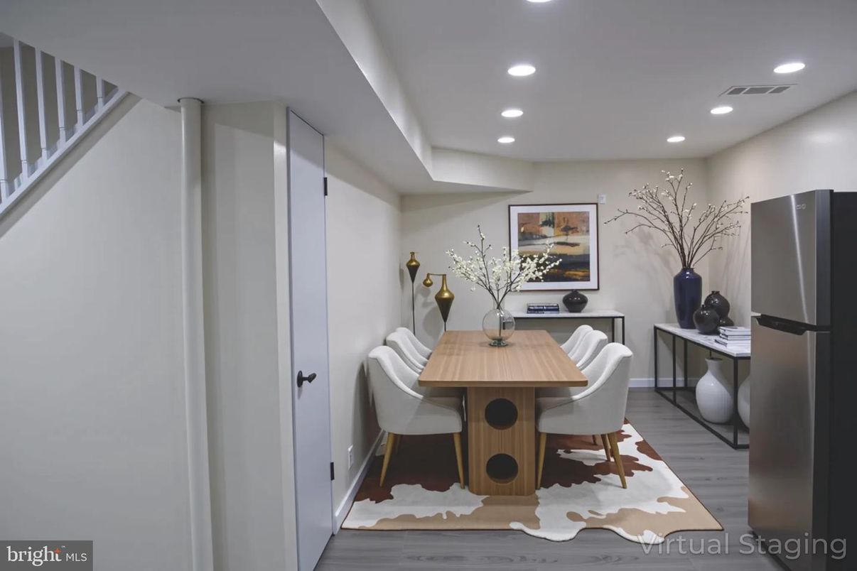 Dining room, Interior, Recessed Lighting, Wood Texture Flooring
