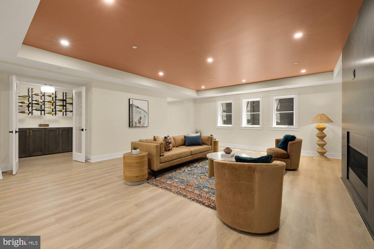 Interior, Living room, Recessed Lighting, Wood Texture Flooring