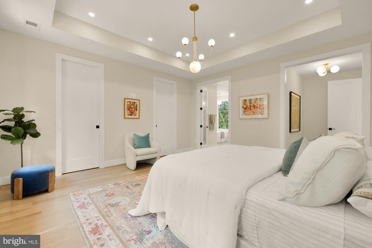 Bedroom, Interior, Pendant Lights, Recessed Lighting, Wood Texture Flooring