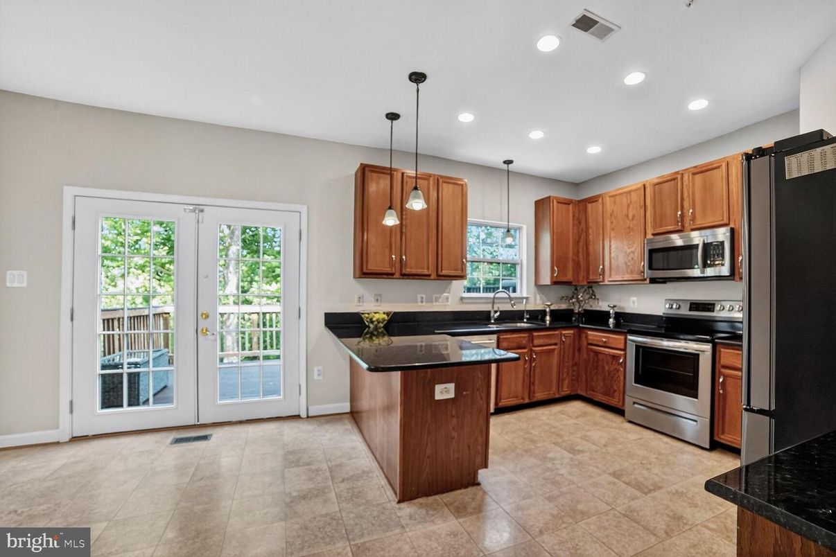 Interior, Kitchen, Pendant Lights, Recessed Lighting, Stainless Steel Appliances