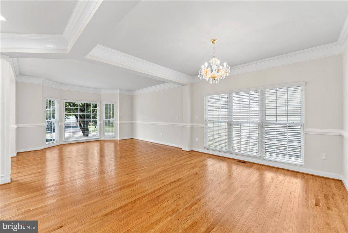Chandelier, Empty room, Interior, Wood Texture Flooring