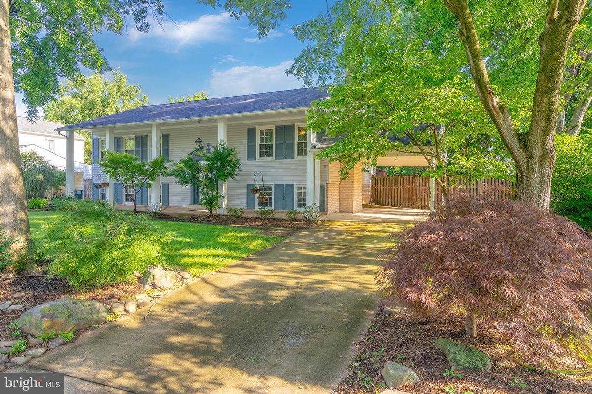 Backyard, Exterior, Facade, Georgian