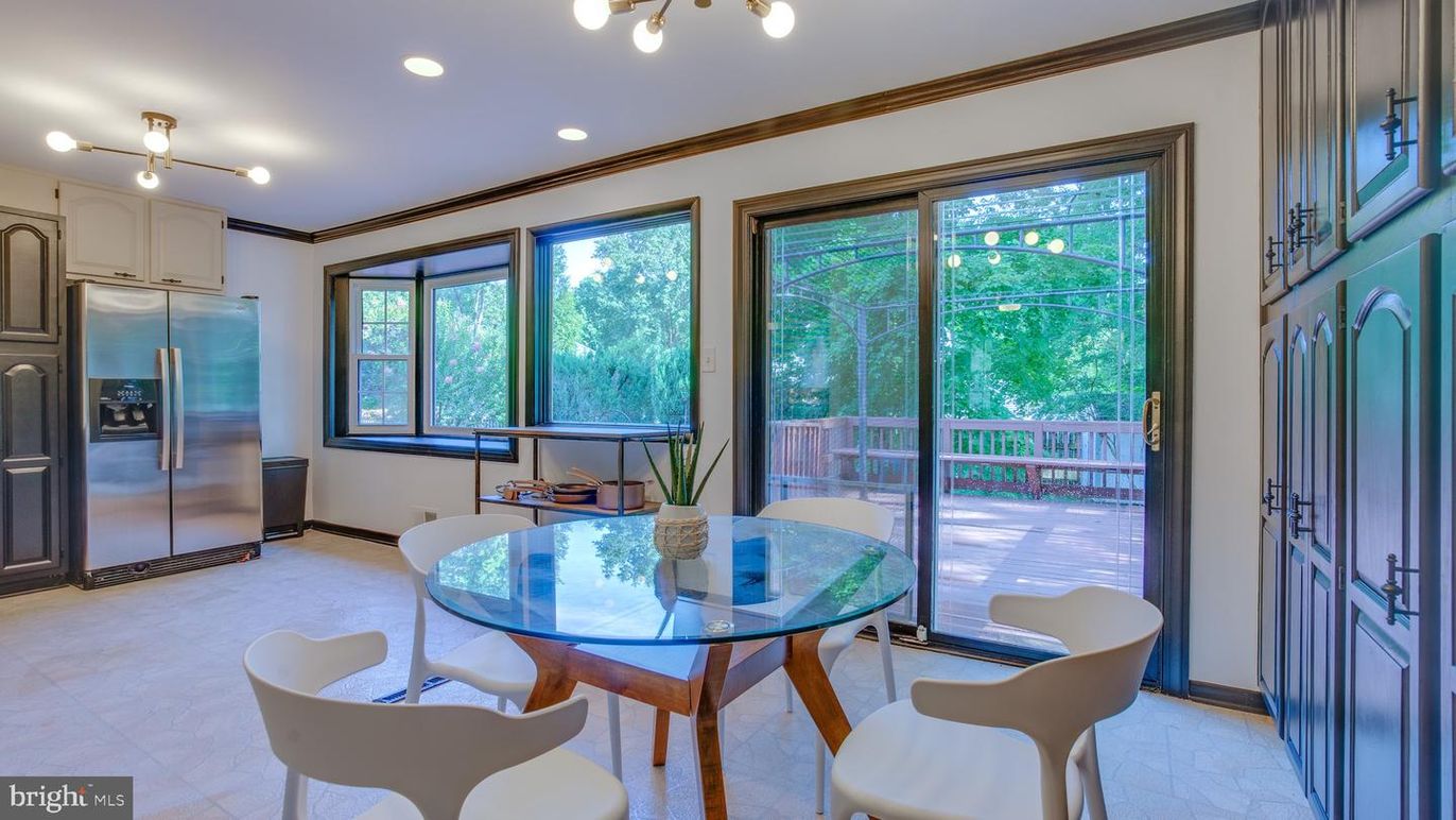 Dining room, Interior, Kitchen, Recessed Lighting