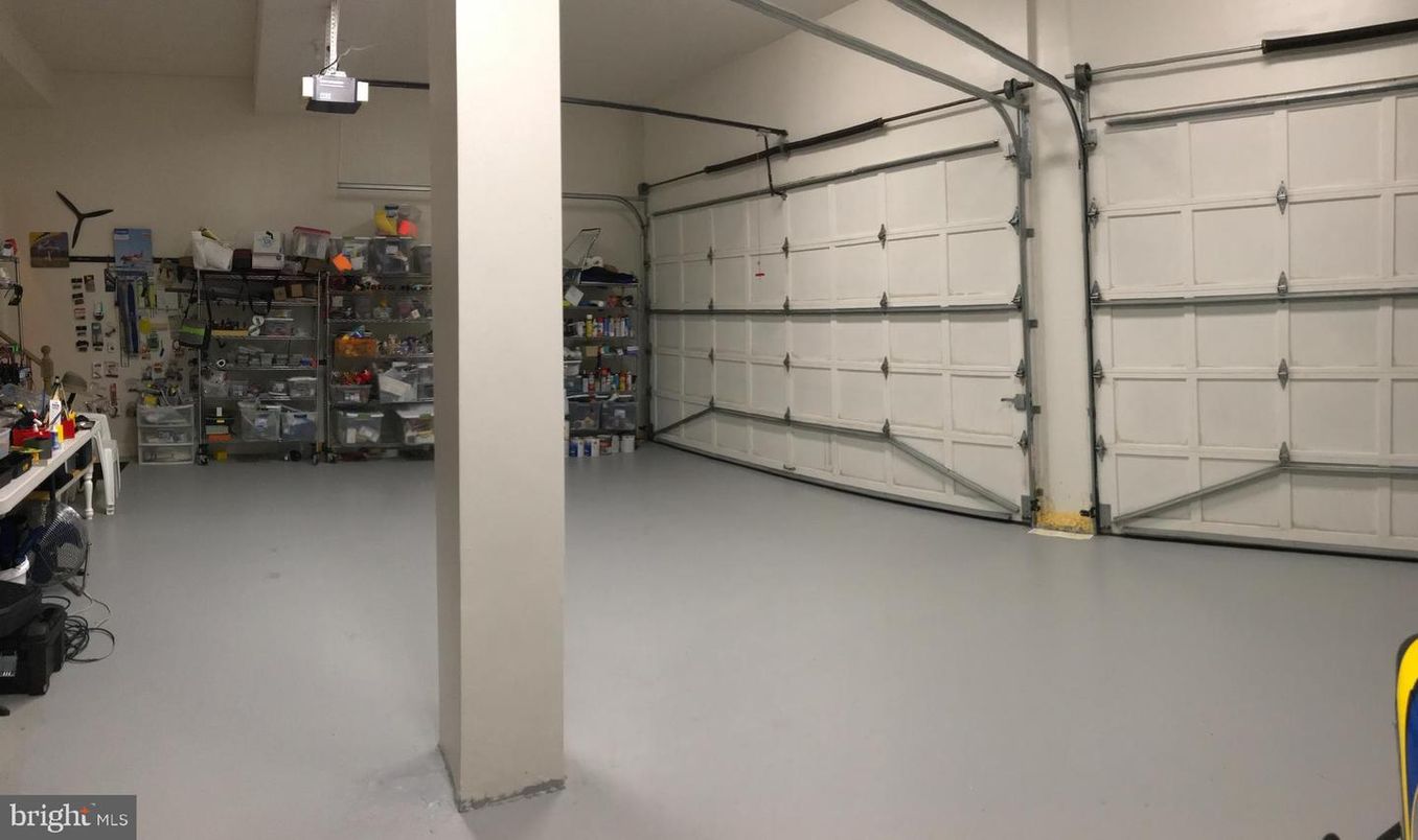 Garage, Interior
