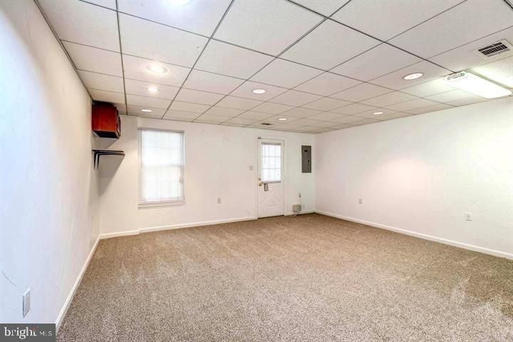 Empty room, Interior, Recessed Lighting