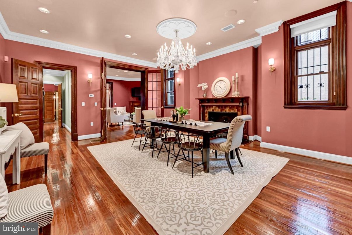 Chandelier, Dining room, Fireplace, Interior, Recessed Lighting, Wood Texture Flooring