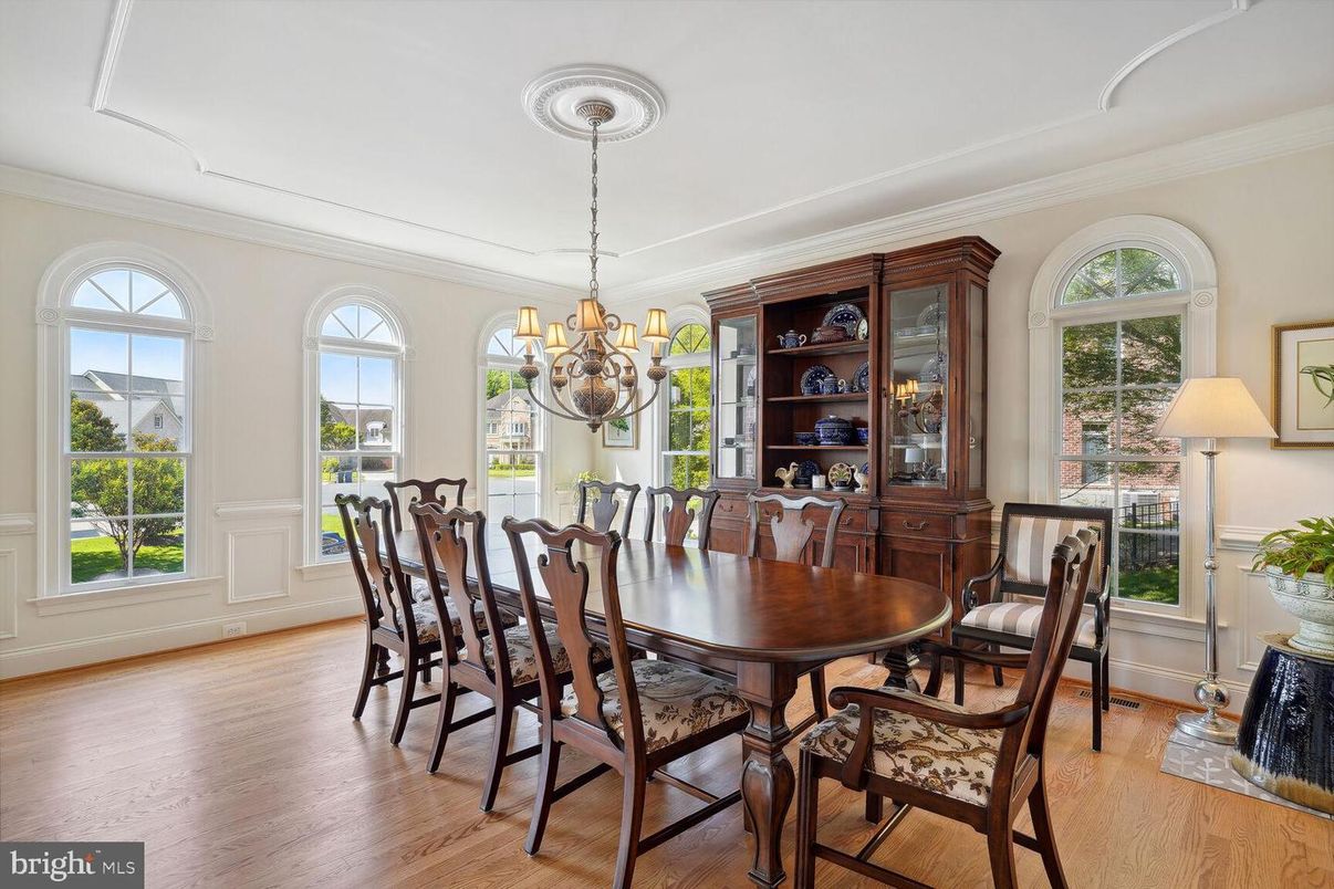Chandelier, Dining room, Interior, Wood Texture Flooring