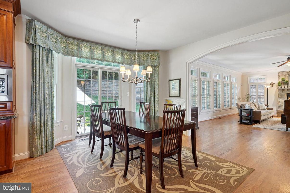 Chandelier, Dining room, Interior, Living room, Wood Texture Flooring
