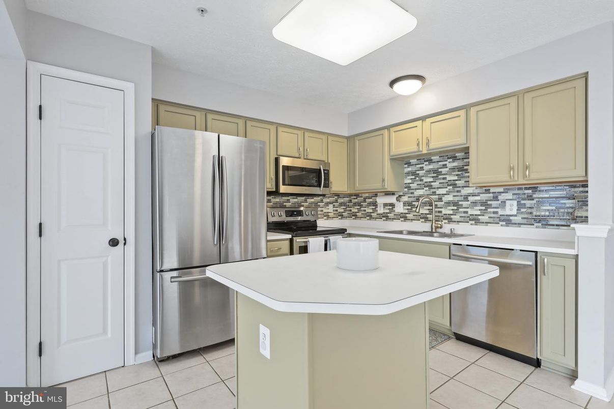 Interior, Kitchen, Stainless Steel Appliances