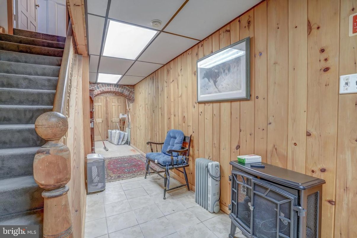 Interior, Wooden Walls