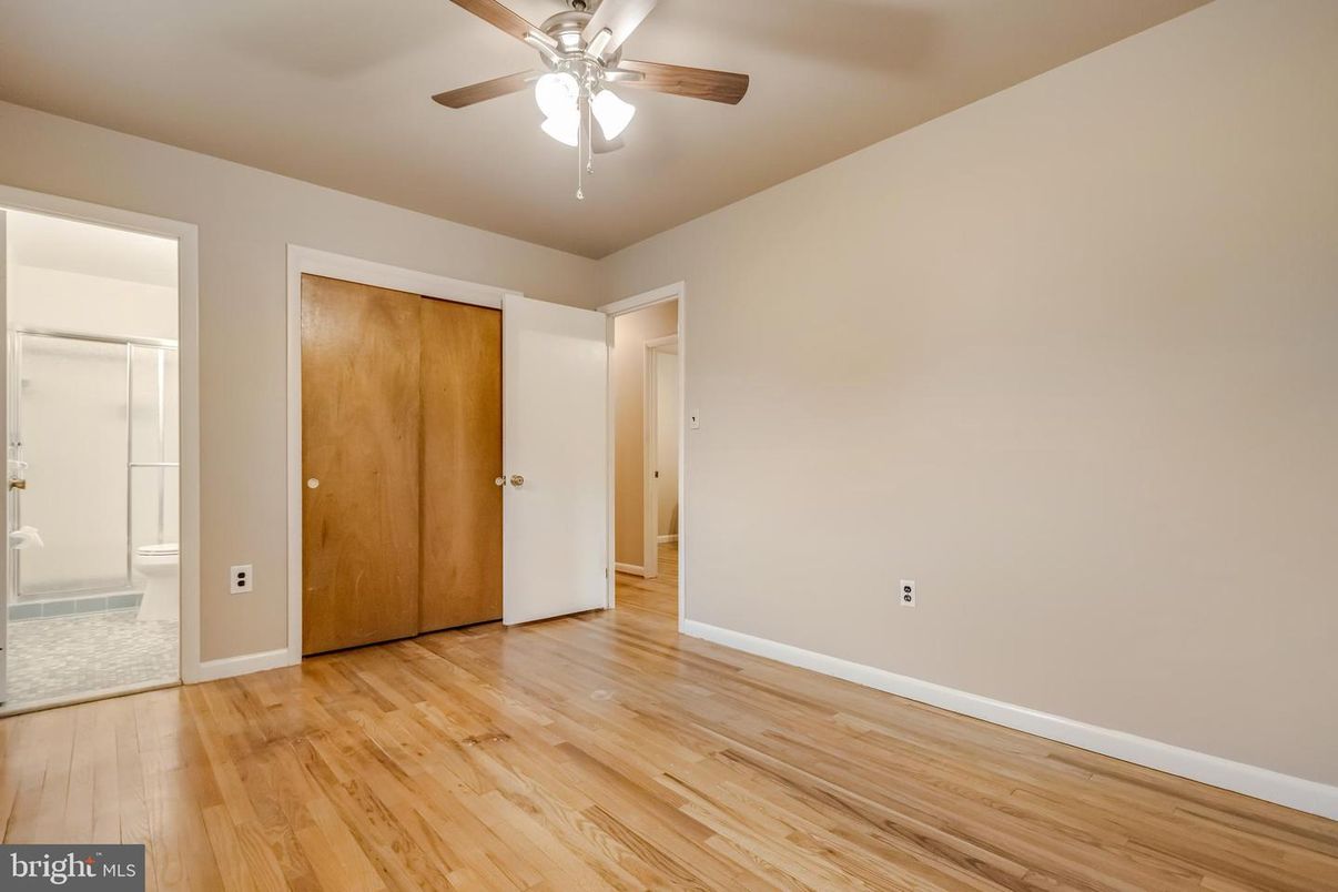 Bathroom, Empty room, Interior, Wood Texture Flooring