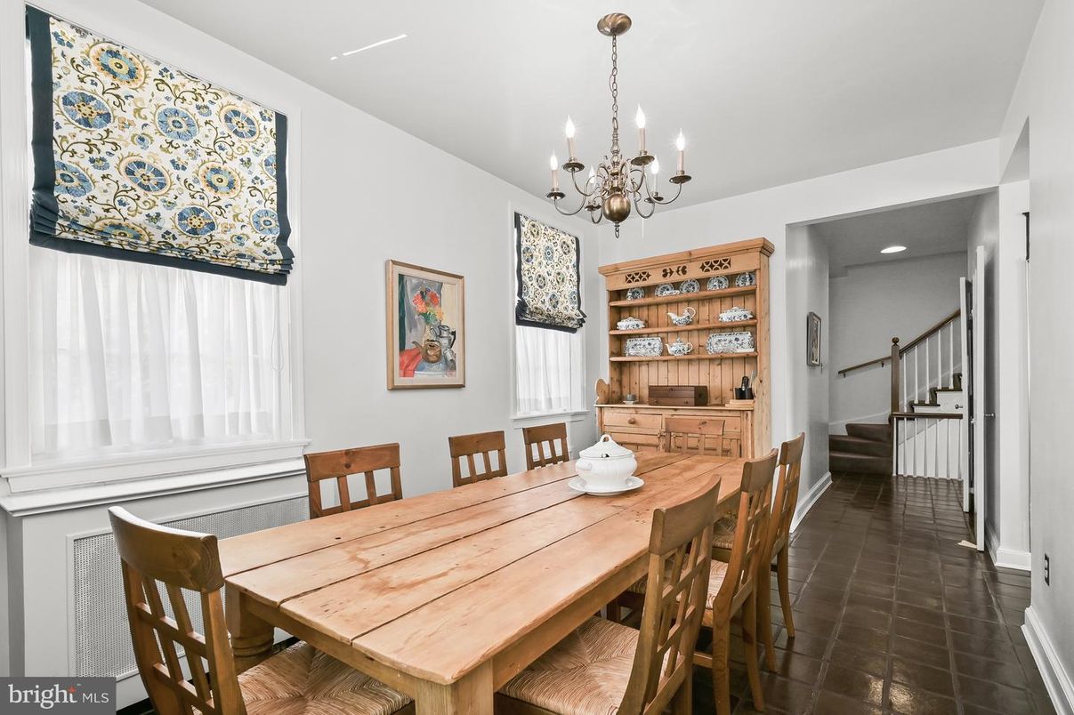 Chandelier, Dining room, Interior, Recessed Lighting