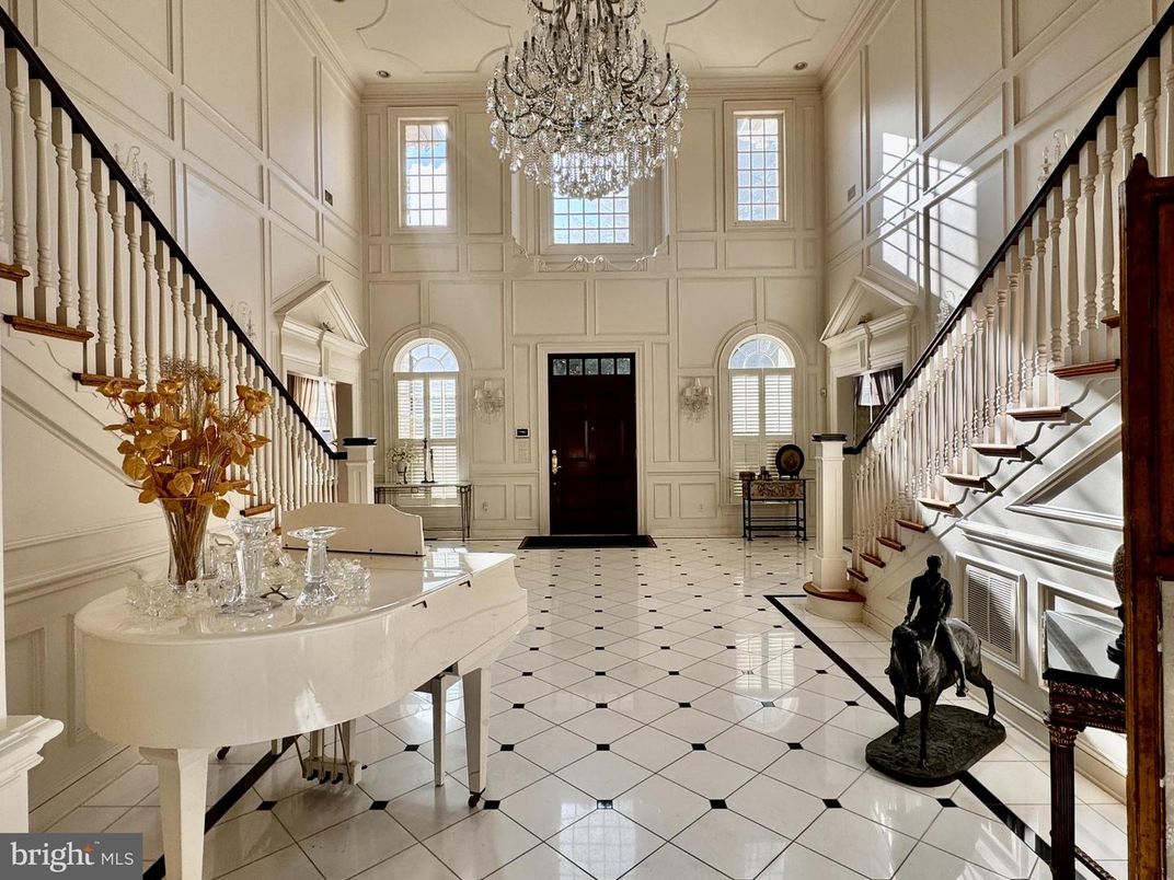 Chandelier, Interior, Marble