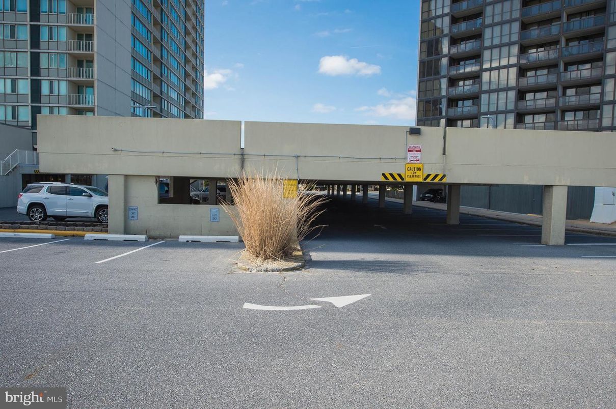 Exterior, Facade, Condo Building