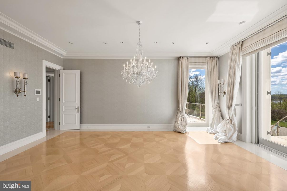 Chandelier, Empty room, Interior, Recessed Lighting, Wood Texture Flooring