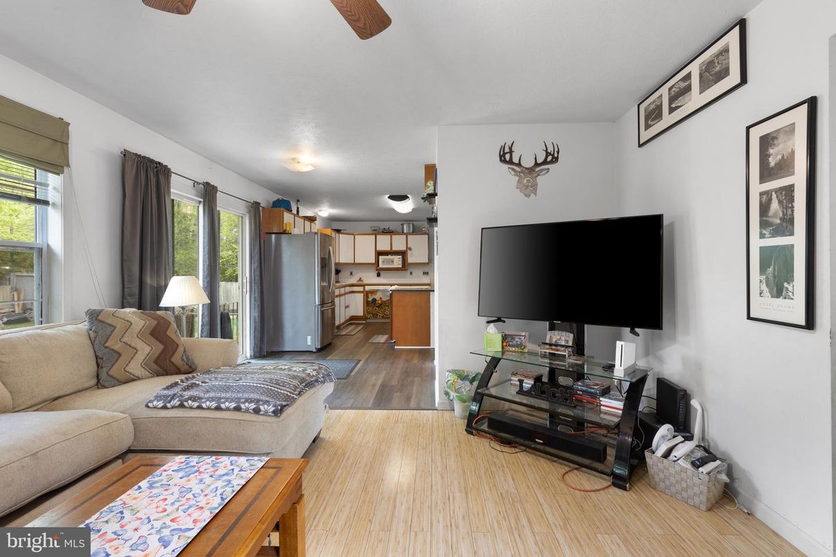 Interior, Kitchen, Living room, Stainless Steel Appliances, Wood Texture Flooring