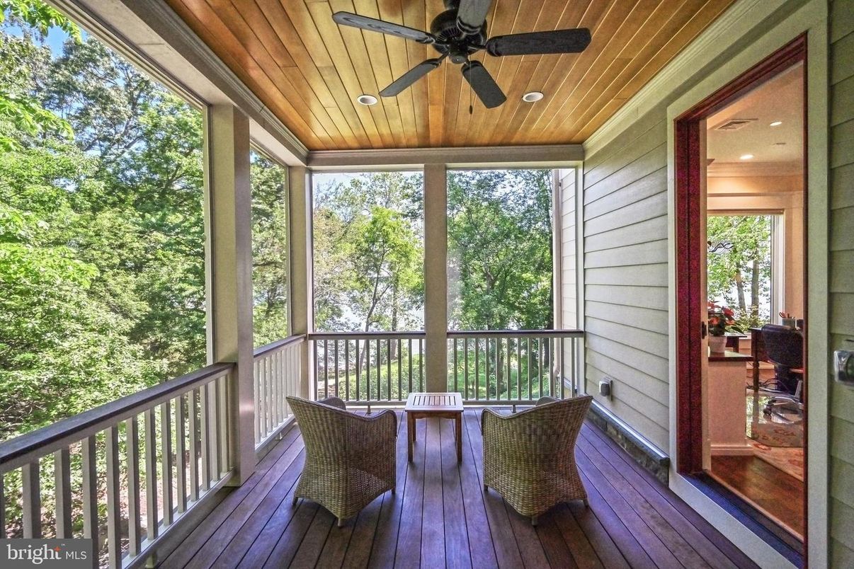 Interior, Recessed Lighting, Sun Room, Wooden Ceilings, Wood Texture Flooring