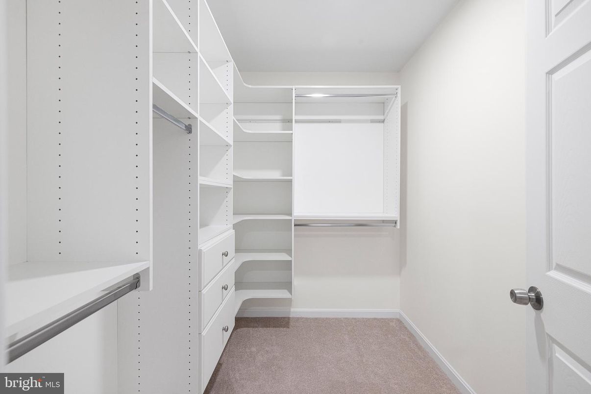 Interior, Walk-in Closets