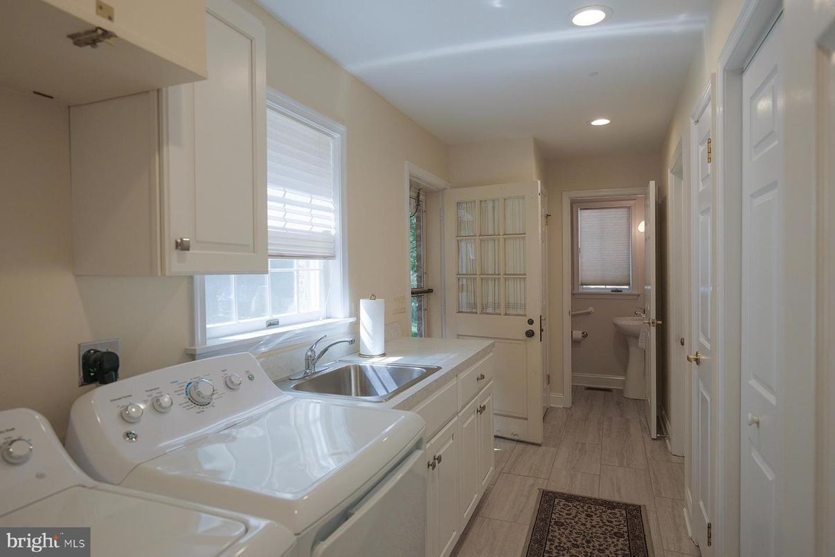 Interior, Recessed Lighting, Washer