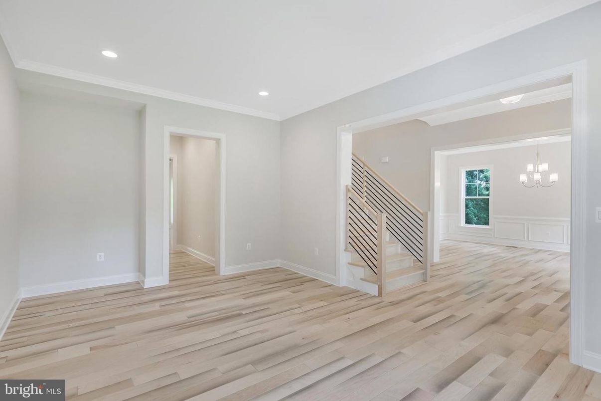 Empty room, Interior, Pendant Lights, Recessed Lighting, Wood Texture Flooring