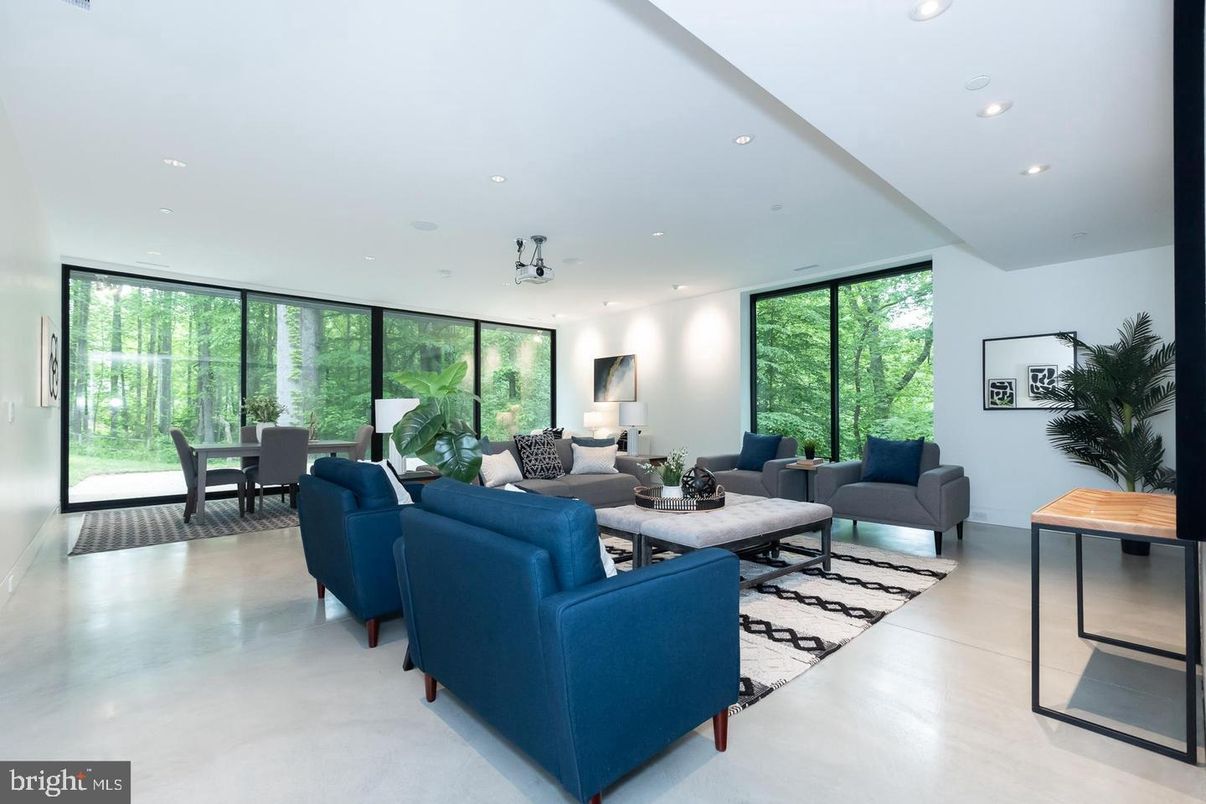 Dining room, Interior, Living room, Recessed Lighting