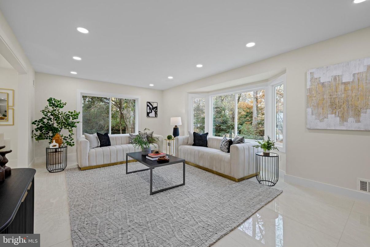 Interior, Living room, Recessed Lighting