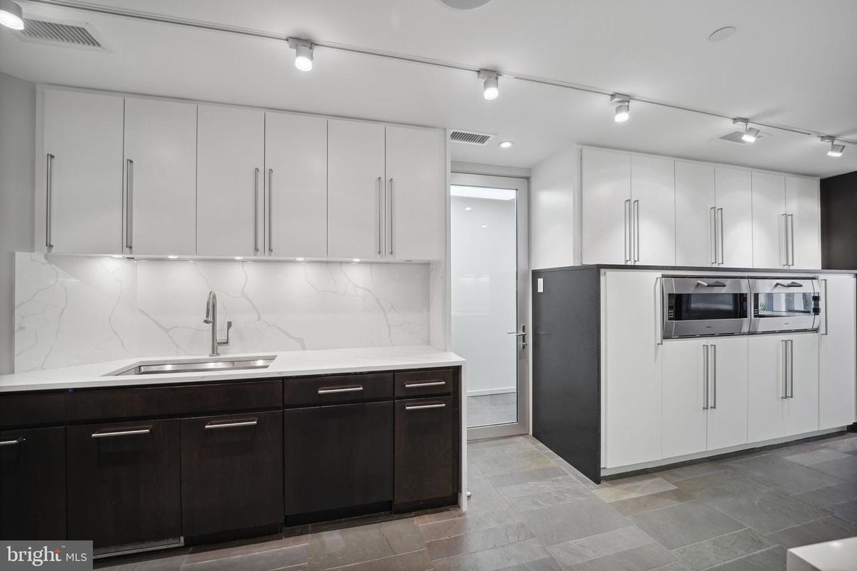 Interior, Kitchen, Marble Walls, Stainless Steel Appliances