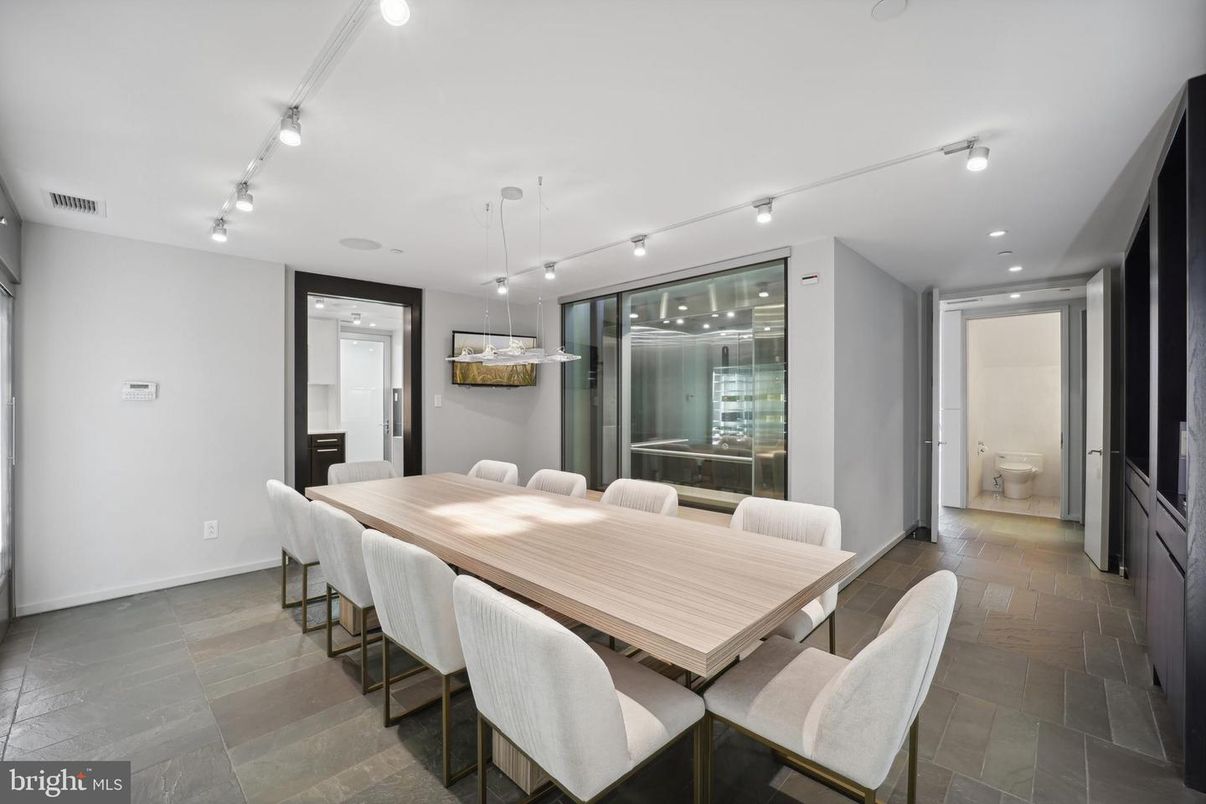 Dining room, Interior, Pendant Lights, Recessed Lighting